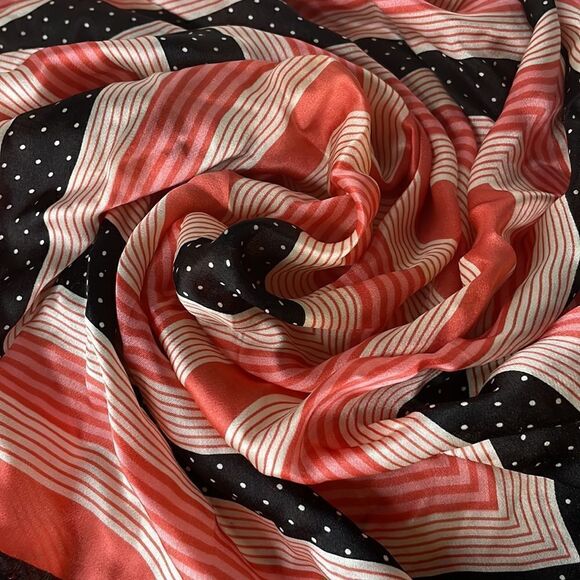 AK2 SILK Scarf 24" Modern Geometric Fashion Statement - Picture 2 of 4